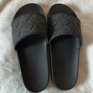 Vince Slides